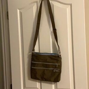 Dark tan Baggallini cross body bag